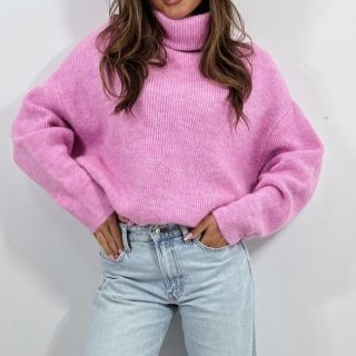 Už ho máš? Máme ho teď za BOMBA CENU 😉 Totální bestseller ✨ https://www.lechicshop.cz/hrejivy-rolak-coline/ Rolák Coline...